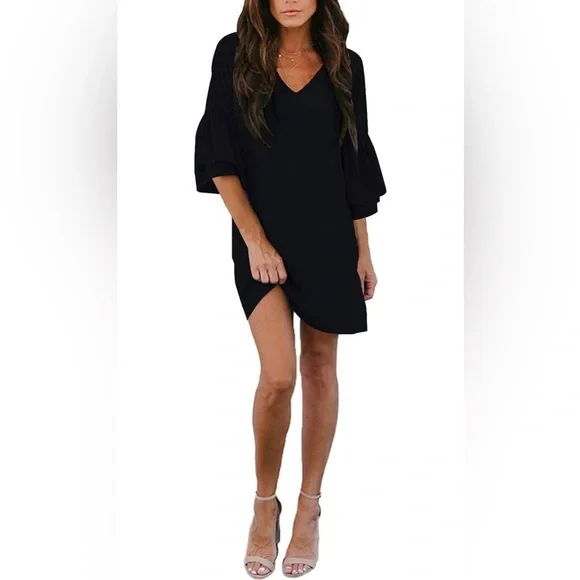 Women's V-neck Dress with Tiered Bell 3/4 Sleeves XXL - Picture 2 of 16